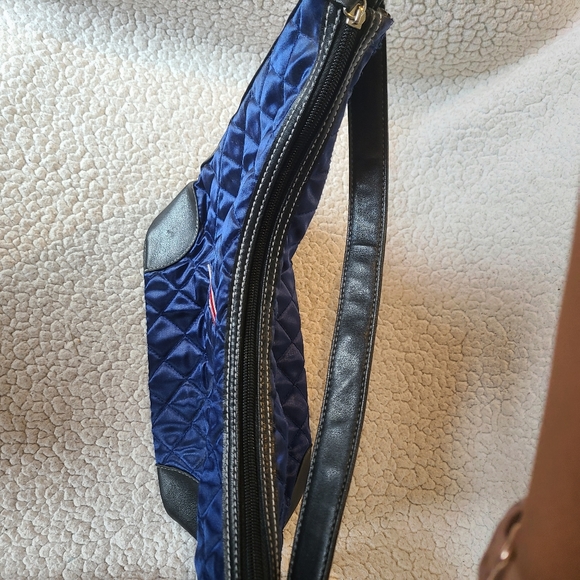 Pro-Fan-ity by LittleEarth quilted NE Patriots bag - Picture 6 of 10